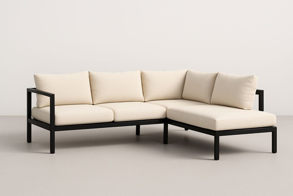 Canapé d'angle en métal noir avec coussins en tissu beige