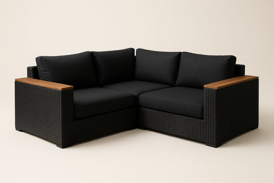 Canapé d'angle extérieur en résine tressée noire avec accoudoirs bois et coussins polyester 
